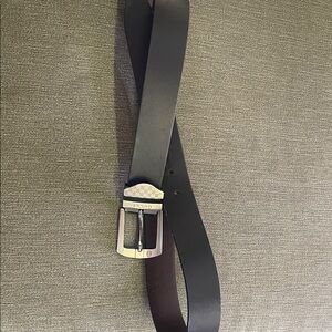 Gucci Men’s  Black Leather Belt with Silver Buckle